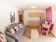 Rent, apartment, 55m², Petrovac, Budva - image 2