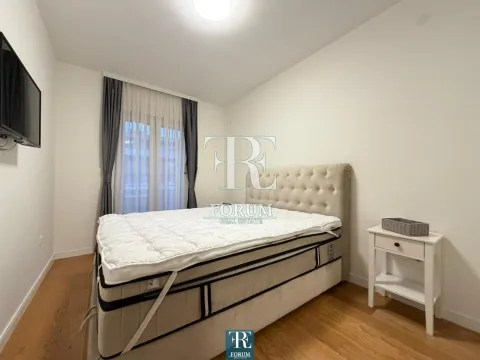 Izdavanje, dvosoban stan, 70m², Central Point, Podgorica - image 6
