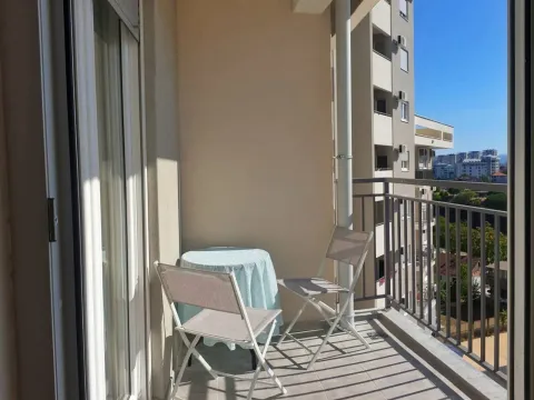 Rent, one bedroom apartment, 45m², City Kej, Podgorica - image 8