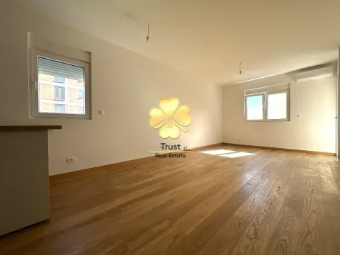 Rent, two bedroom apartment, 70m², New City, Podgorica - image 2