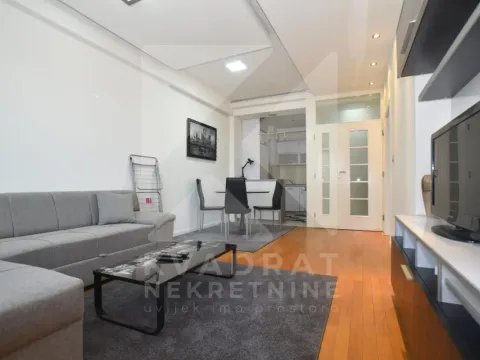 Rent, one bedroom apartment, 60m², Stari Aerodrom, Podgorica - image 1