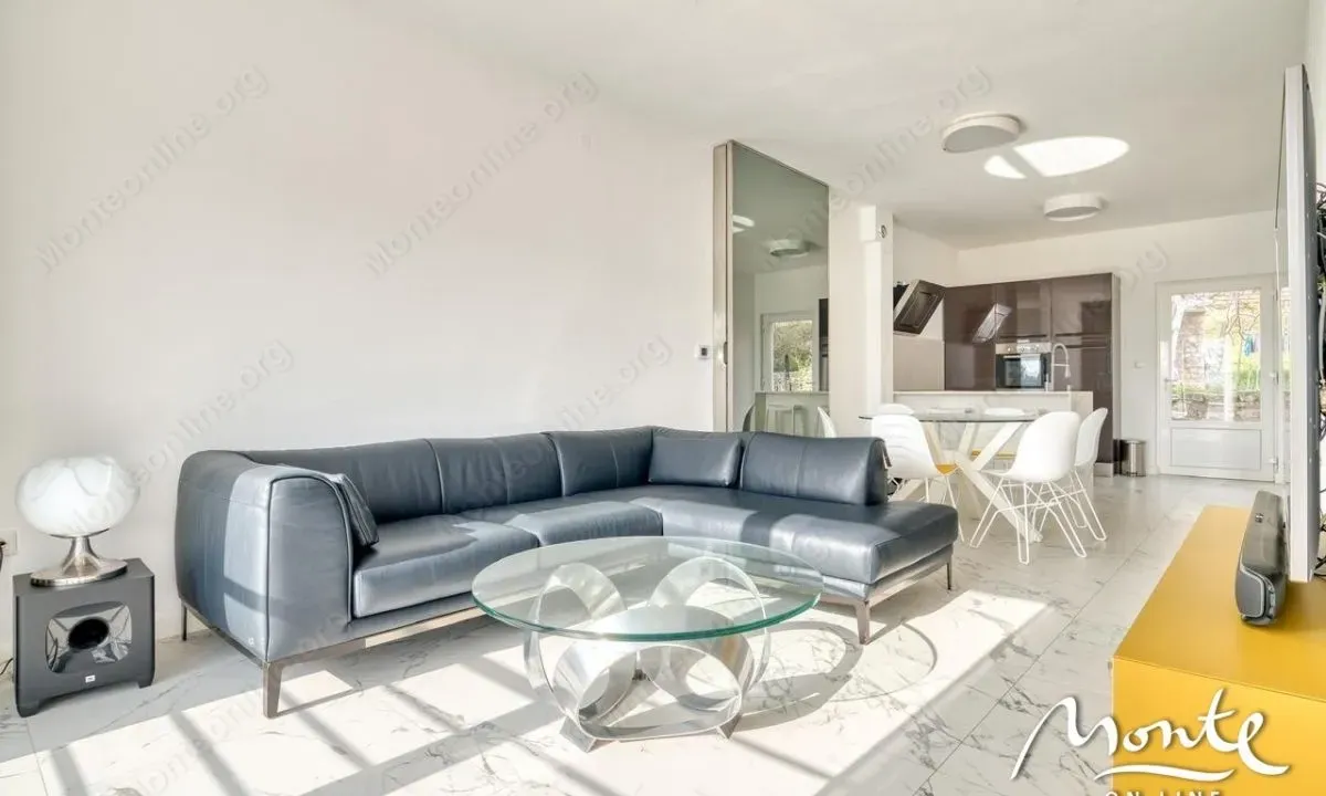 Prodaja, dvosoban stan, 85m², Petrovac, Budva