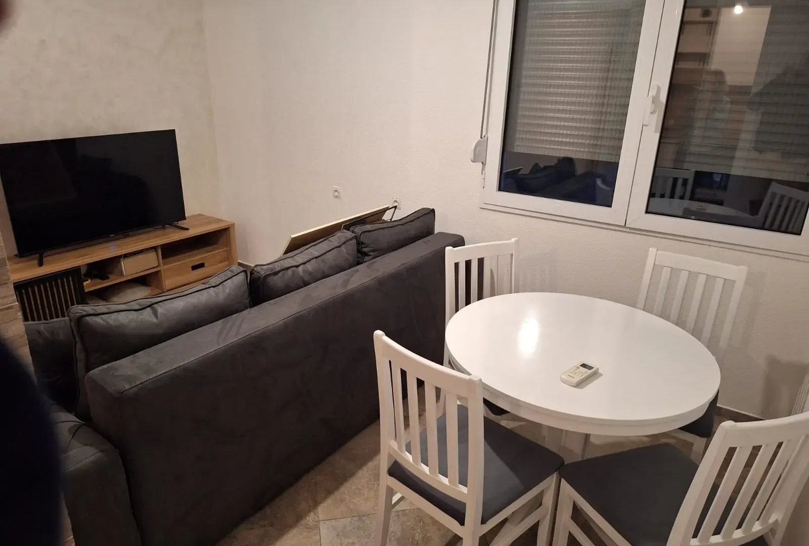 Prodaja, trosoban stan, 60m², Centar, Tivat