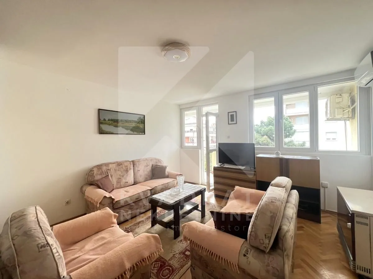 Izdavanje, dvosoban stan, 66m², Preko Morače, Podgorica