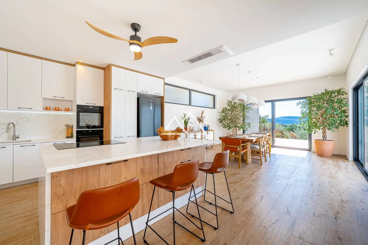 Prodaja, kuća, 220m², Tivat, Crna Gora