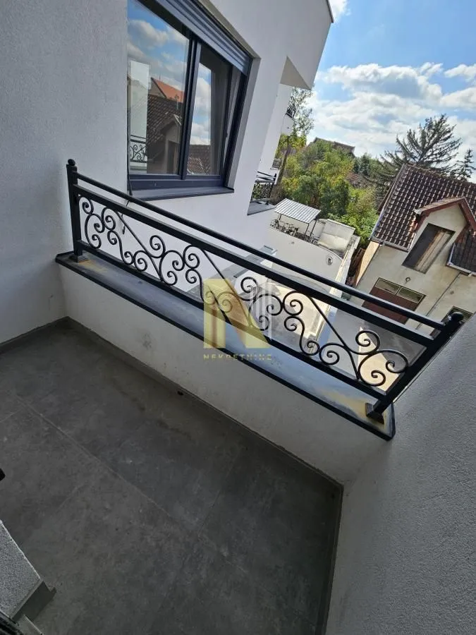 Prodaja, trosoban stan, 83m², Bulevar patrijarha Pavla, Novi Sad Sve Podlokacije