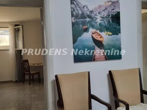 Rent, three bedroom apartment, 70m², Stari Grad, Beograd - image 2