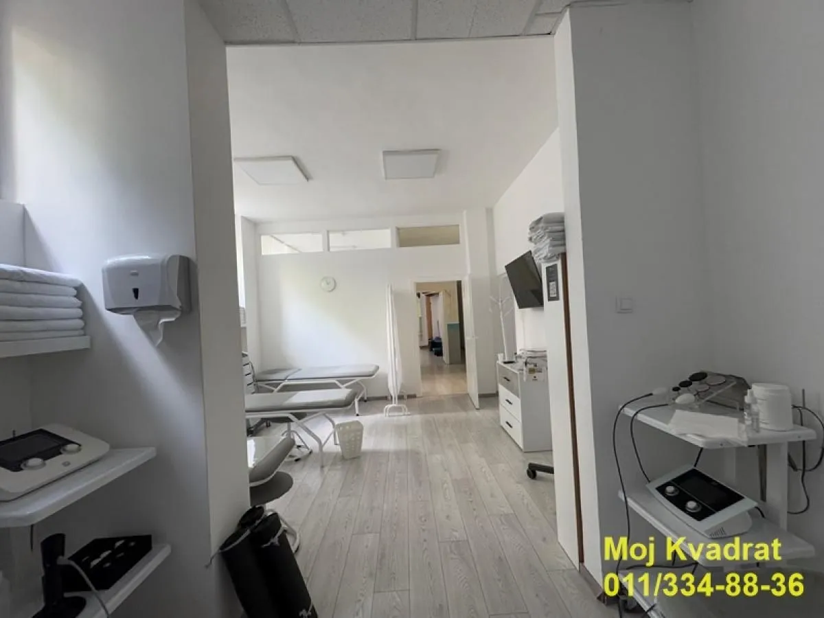 Rent, office space, 136m², Banovo Brdo, Beograd