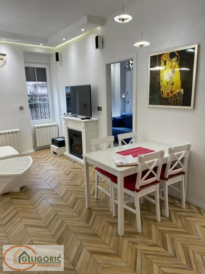 Sale, three bedroom apartment, 69m², Stari Grad, Beograd