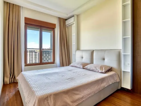 Izdavanje, dvosoban stan, 72m², City Kvart, Podgorica - image 9