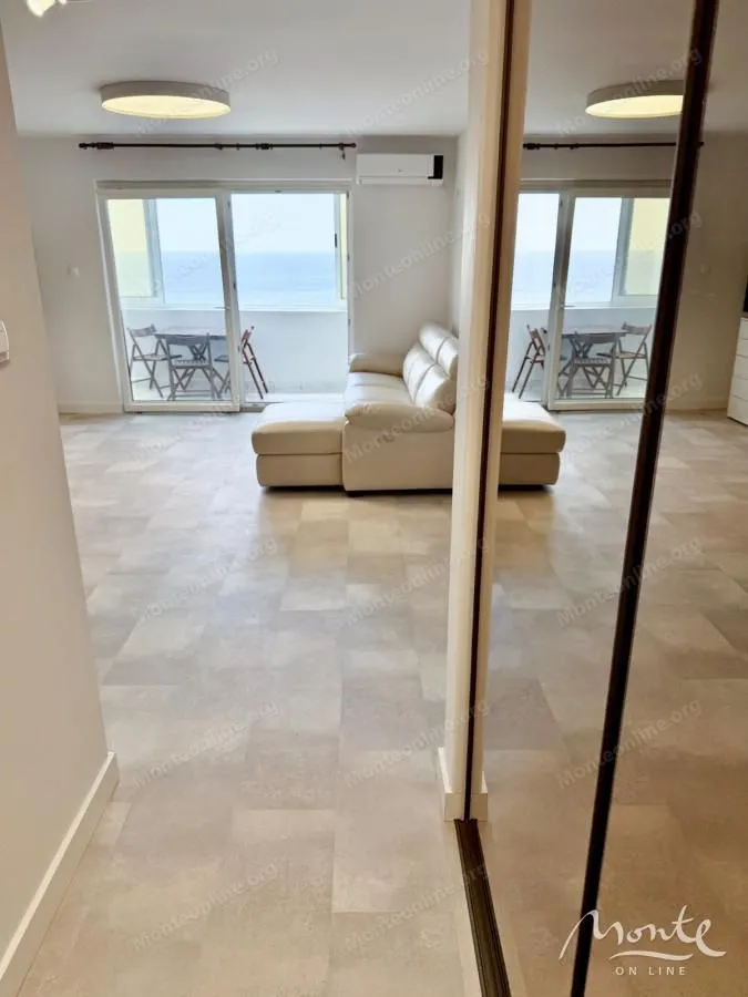 Sale, one bedroom apartment, 45m², Sveti Stefan, Budva