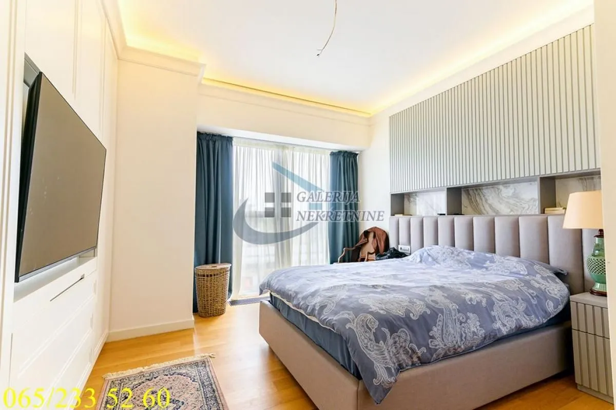 Prodaja, trosoban stan, 95m², Novi Beograd Blok 65, Novi Beograd Sve Podlokacije