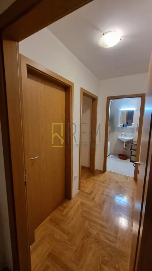 Sale, two bedroom apartment, 76m², Bar, Crna Gora
