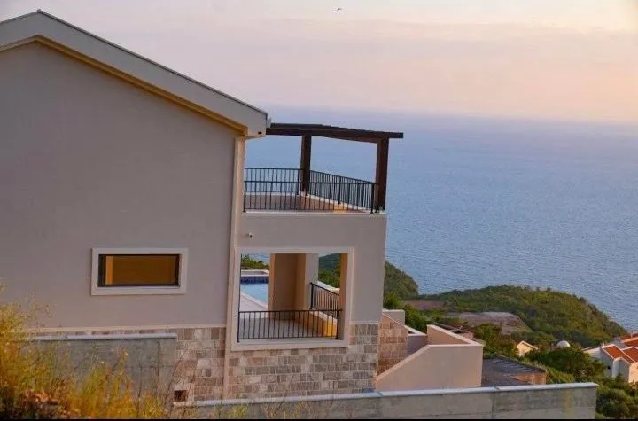 Sale, house, 420m², Blizikuće, Budva