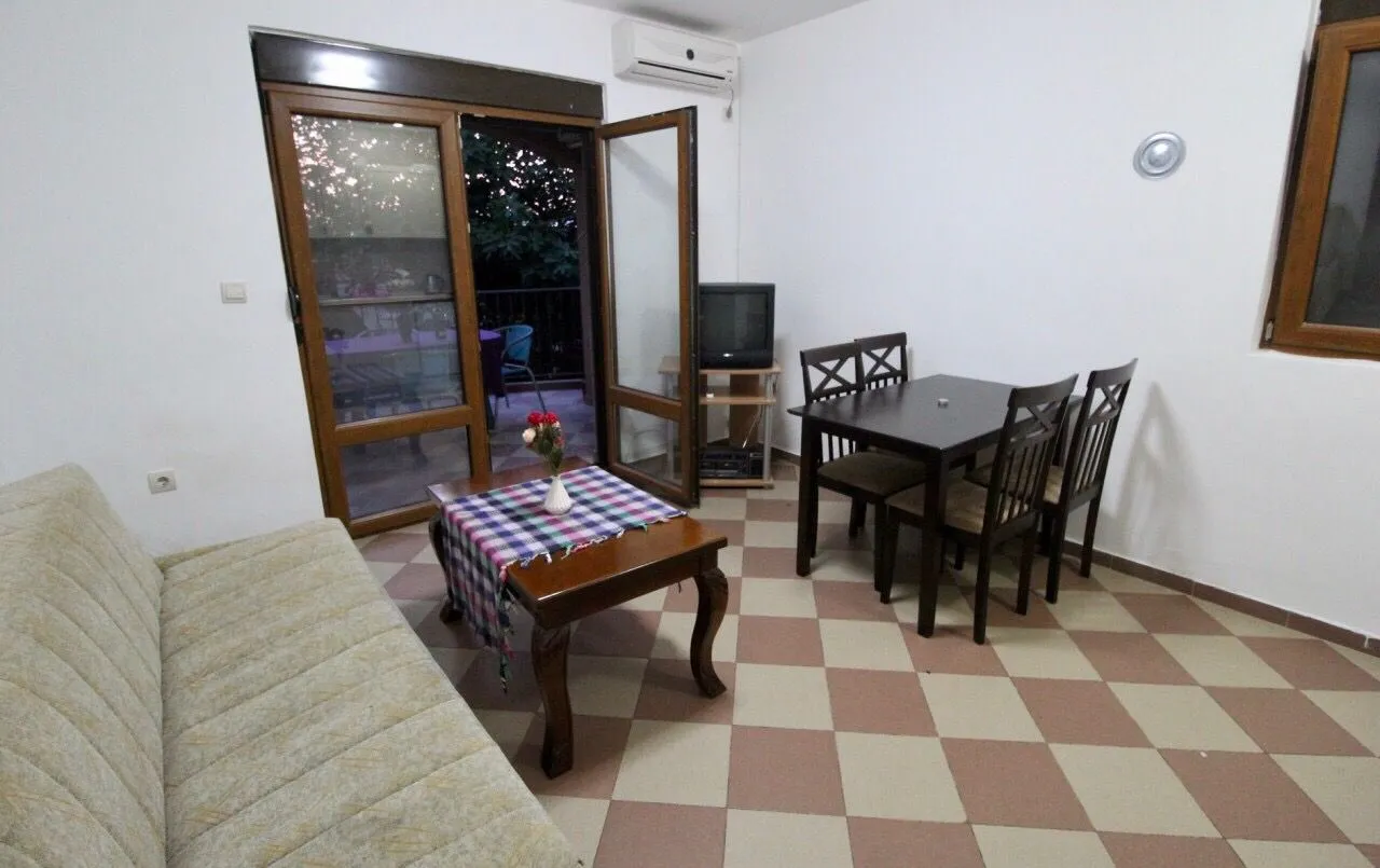 Sale, house, 220m², Bar, Crna Gora