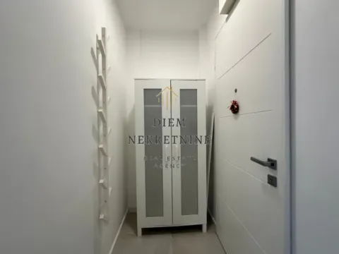 Izdavanje, jednosoban stan, 36m², Dalmatinska ulica, Podgorica - image 2