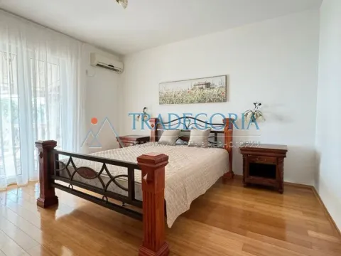 Prodaja, kuća, 320m², Bar, Crna Gora - image 22