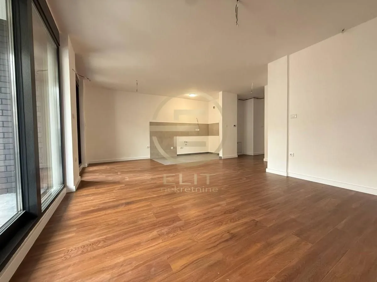 Prodaja, stan, 136m², Bulevar Evrope, Novi Sad Sve Podlokacije