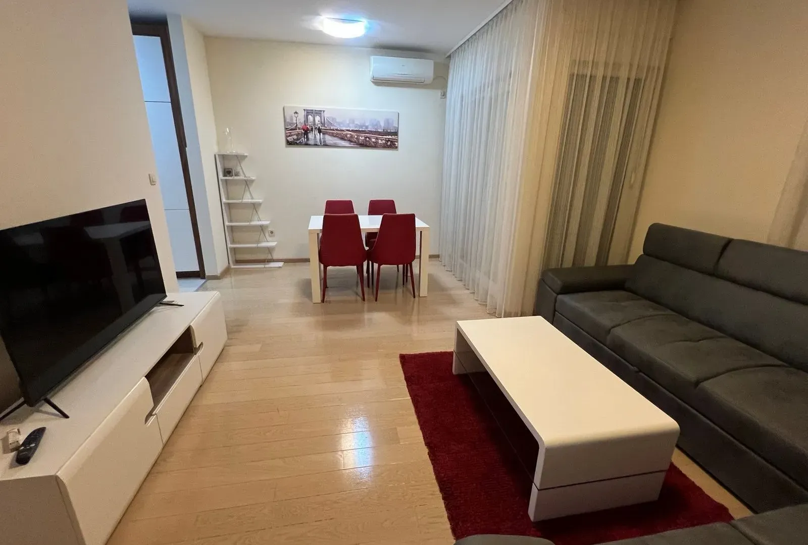 Rent, one bedroom apartment, 54m², City Kvart, Podgorica