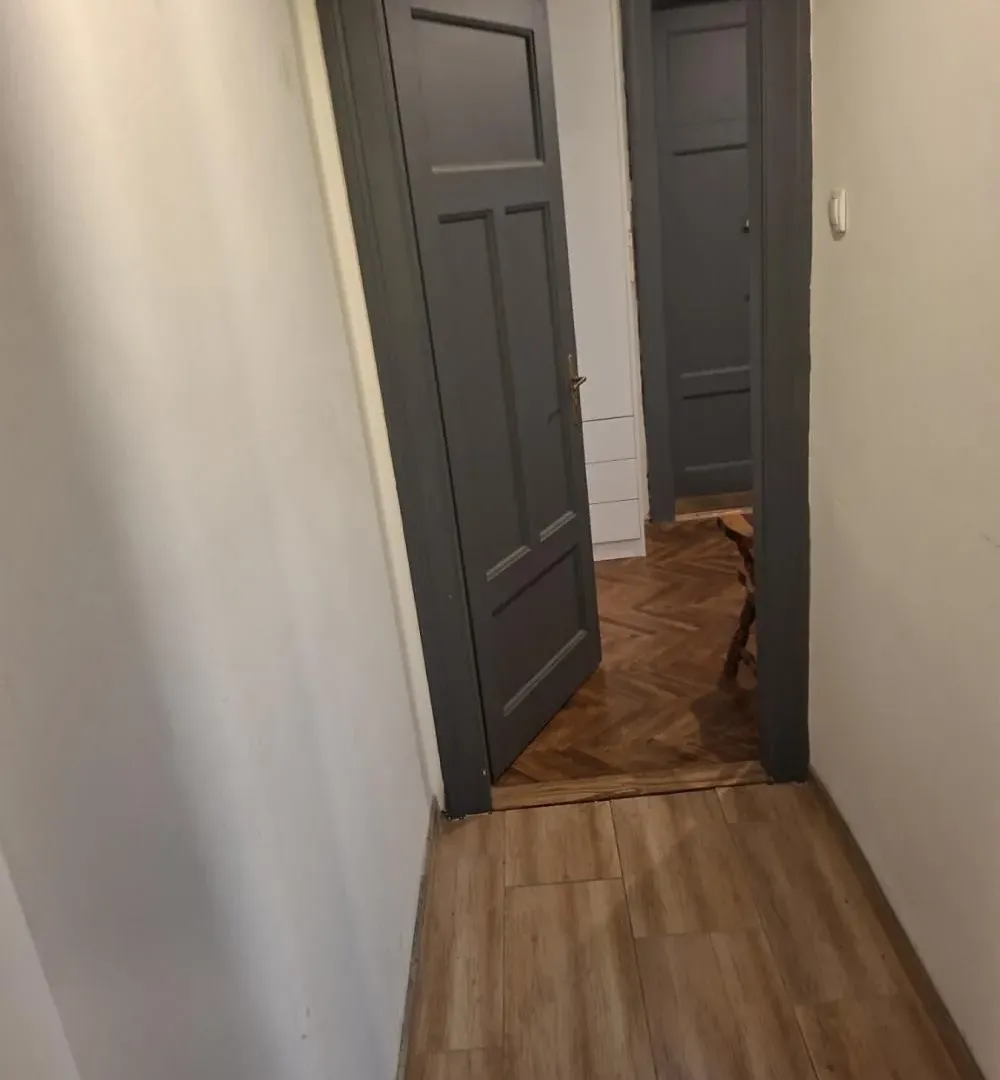 Izdavanje, trosoban stan, 72m², Slavija, Vračar Sve Podlokacije