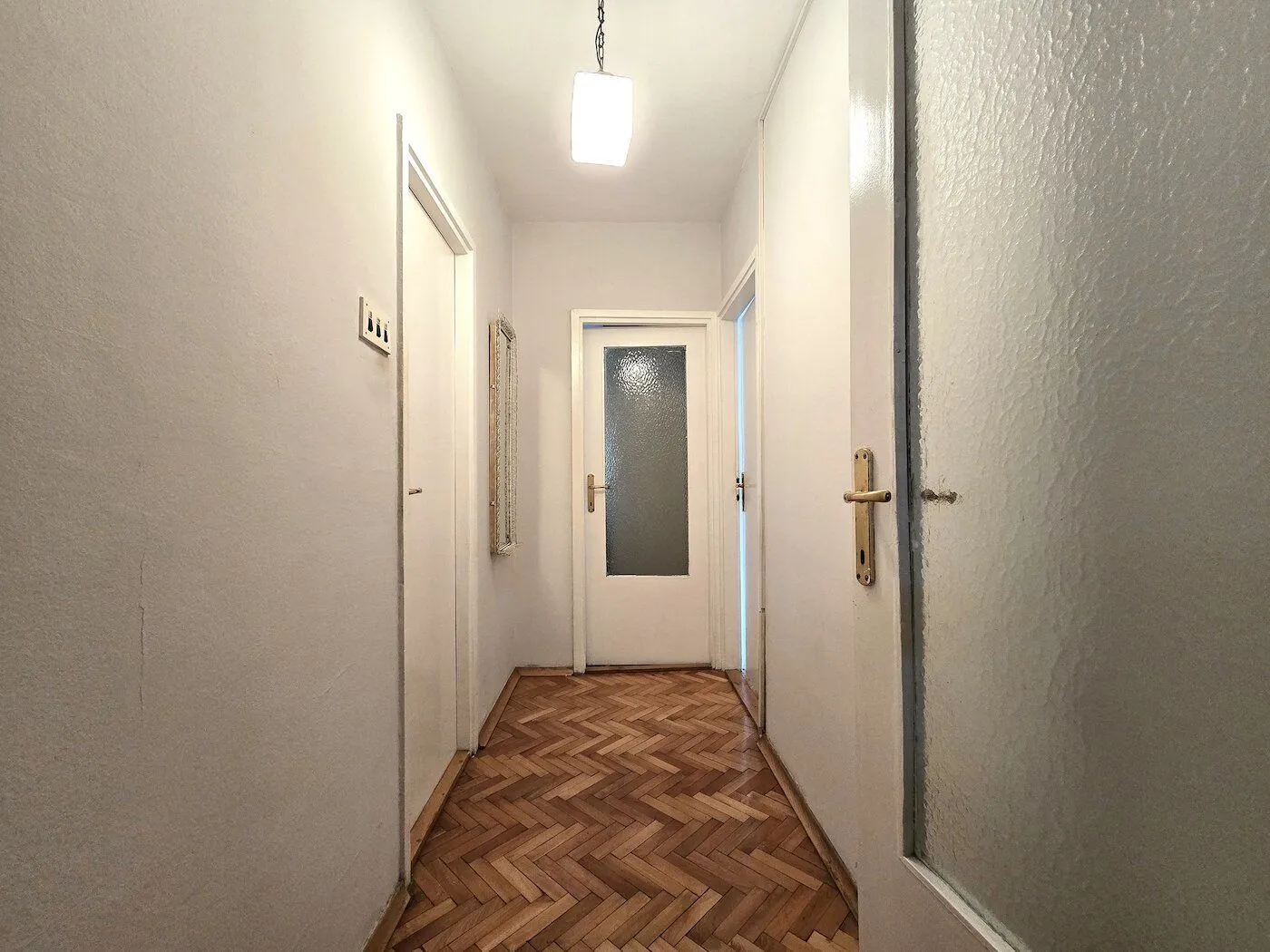Izdavanje, stan, 100m², Preko Morače, Podgorica