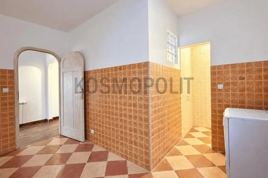 Sale, two bedroom apartment, 86m², Lekino Brdo, Voždovac Sve Podlokacije
