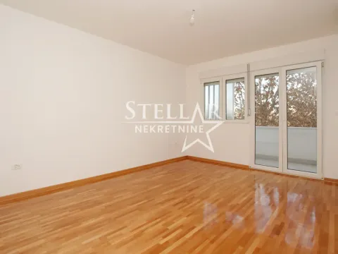 Rent, office space, 50m², Preko Morače, Podgorica - image 1