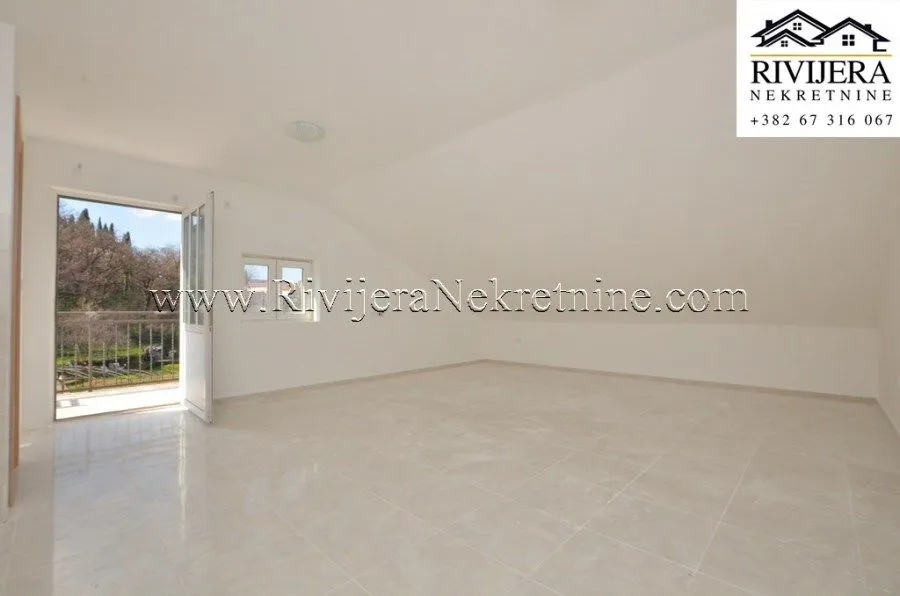 Prodaja, dvosoban stan, 100m², Herceg Novi, Crna Gora