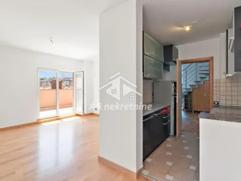 Izdavanje, trosoban stan, 128m², Stari Grad, Beograd - image 5