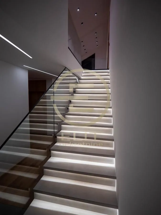 Prodaja, kuća, 143m², Veternik, Novi Sad Sve Podlokacije