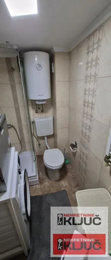 Prodaja, dvosoban stan, 52m², Centar, Novi Sad