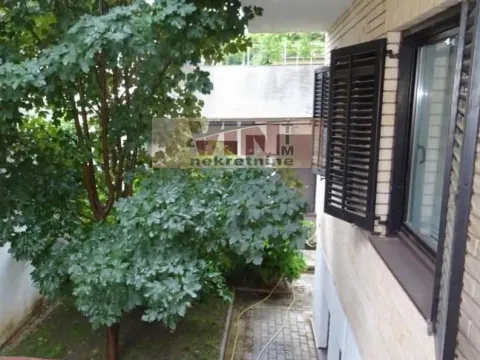 Sale, house, 415m², Sremska Mitrovica, Srbija - image 17