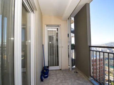 Rent, two bedroom apartment, 60m², City Kej, Podgorica - image 11