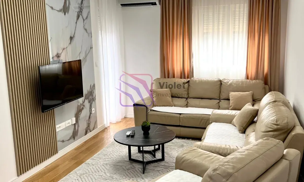 Izdavanje, stan, 47m², Central Point, Podgorica