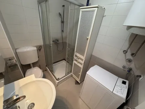 Izdavanje, jednosoban stan, 26m², Zvezdara, Zvezdara Sve Podlokacije - image 4