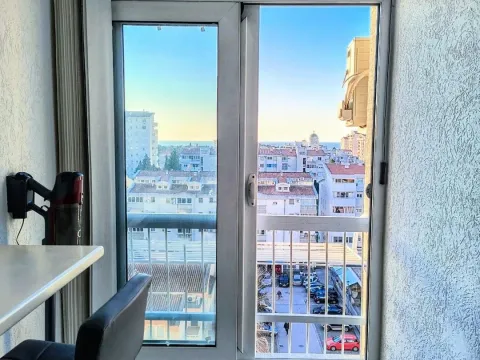 Izdavanje, jednosoban stan, 30m², Centar, Bar - image 12