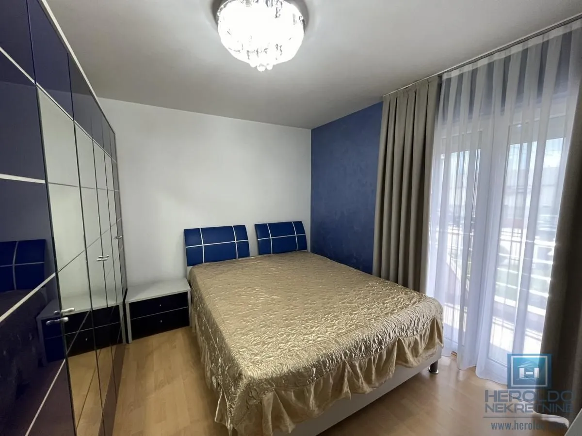 Prodaja, kuća, 302m², Vinorača, Jagodina