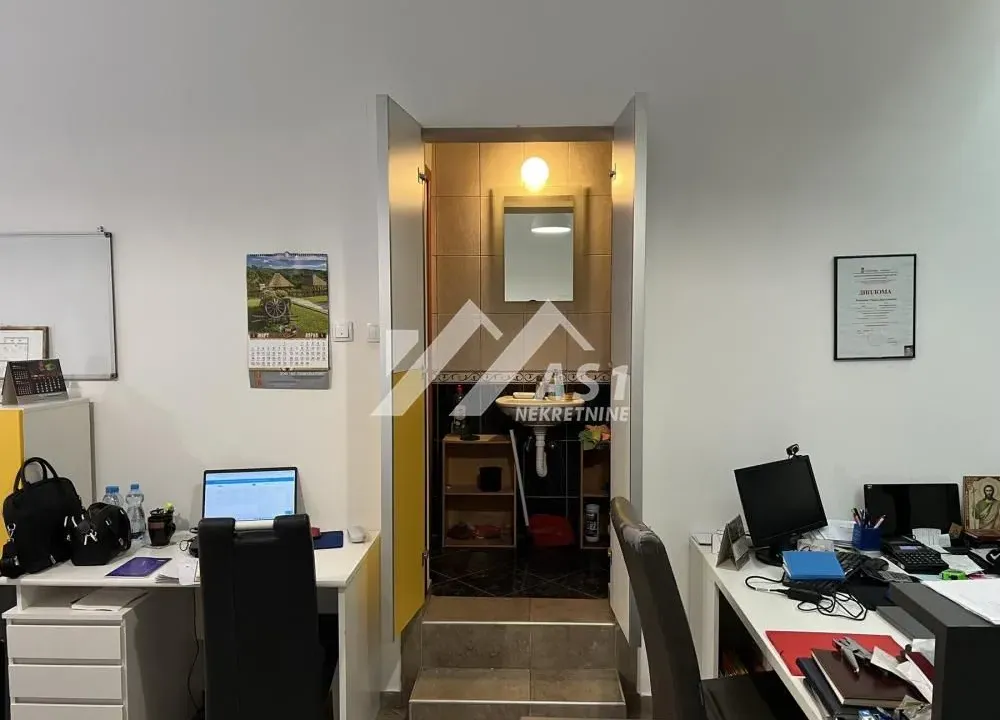 Rent, office space, 30m², Bulevar Oslobodjenja, Novi Sad Sve Podlokacije