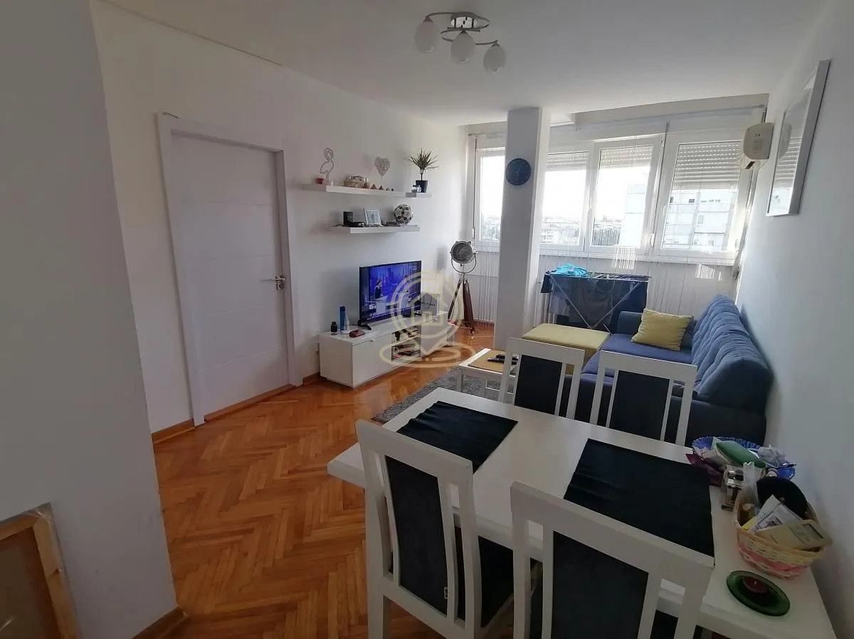 Rent, one bedroom apartment, 42m², Novi Beograd Sve Podlokacije, Beograd