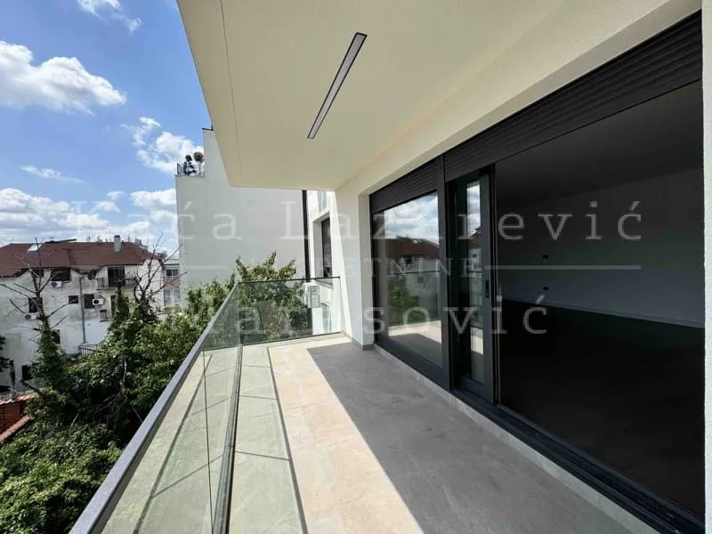 Prodaja, četvorosoban stan, 121m², Vračar Hram, Vračar Sve Podlokacije