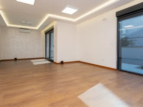Rent, house, 160m², Dalmatinska ulica, Podgorica - image 3