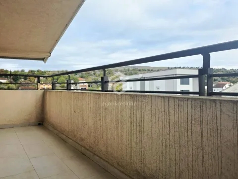 Izdavanje, dvosoban stan, 56m², Dalmatinska ulica, Podgorica - image 5