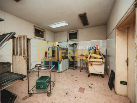 Izdavanje, poslovni prostor, 370m², Stari Aerodrom, Podgorica - image 10