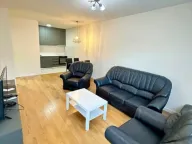 Izdavanje, jednosoban stan, 50m², Central Point, Podgorica - image 1