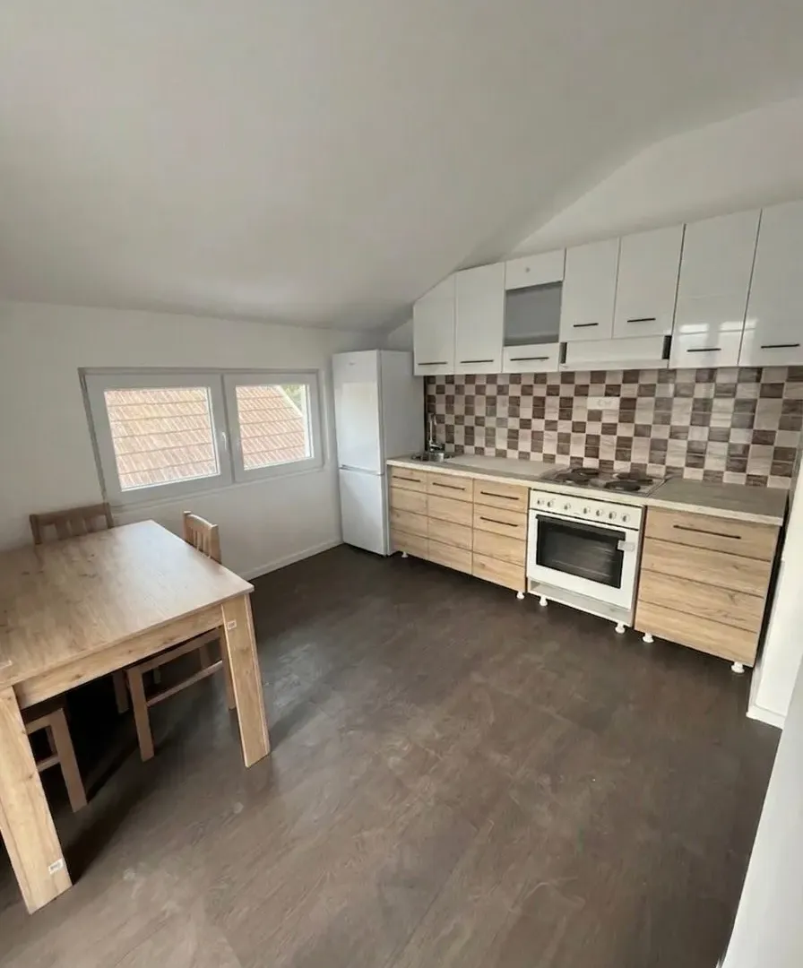 Rent, house, 180m², Palilula Sve Podlokacije, Beograd
