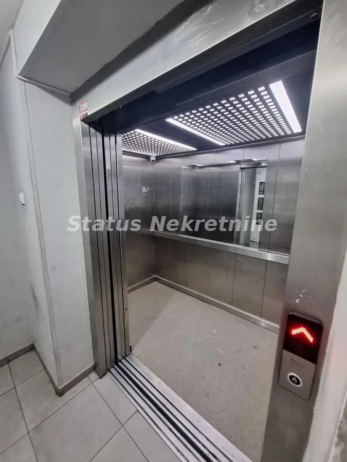 Prodaja, garsonjera, 35m², Bulevar Evrope, Novi Sad Sve Podlokacije