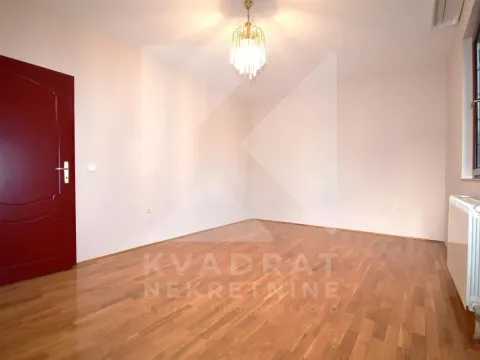 Sale, house, 370m², Zabjelo, Podgorica - image 3