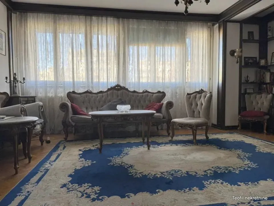 Prodaja, četvorosoban stan, 97m², Centar, Stara Pazova