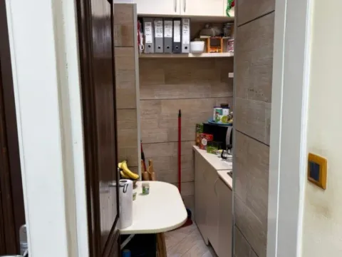 Izdavanje, poslovni prostor, 55m², Stari Grad Kotor, Kotor - image 9