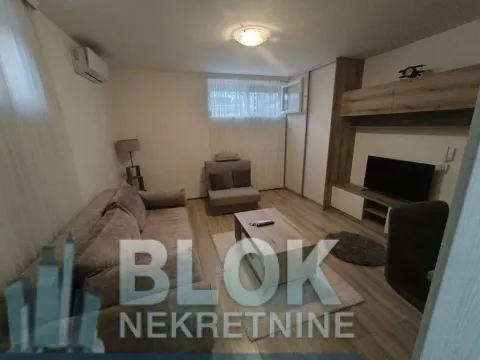 Rent, studio apartment, 28m², Podgorica, Crna Gora - image 7